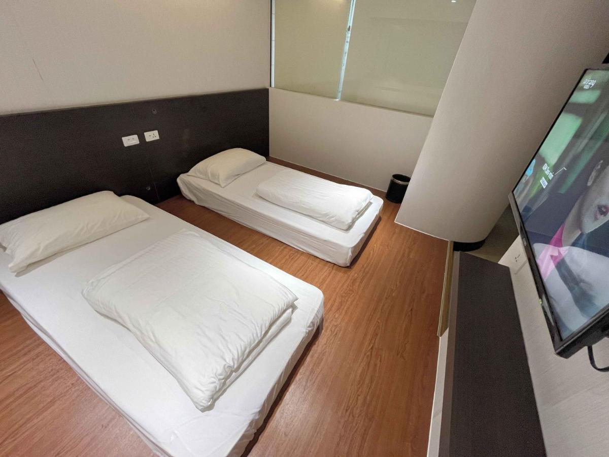 Отель Formosa 101 Taipei Main Branch Экстерьер фото